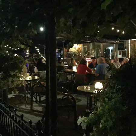 Restaurant In D'ouwe Peel מלון *