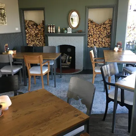 Restaurant In D'ouwe Peel Отель Хеленавен