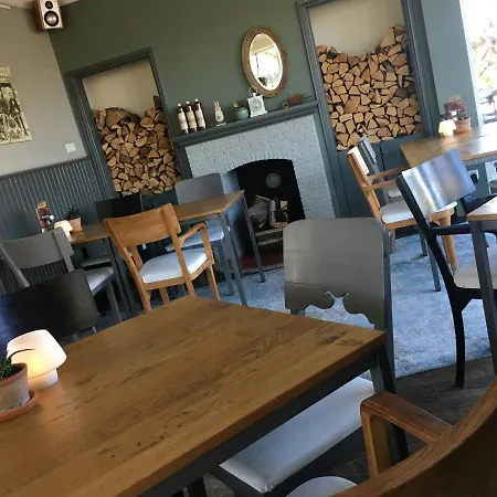 Restaurant In D'ouwe Peel מלון *