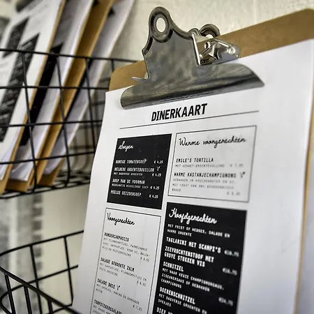 Отель Restaurant In D'ouwe Peel Хеленавен