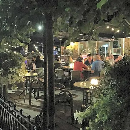 Szálloda Restaurant In D'ouwe Peel *