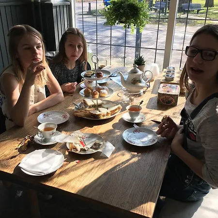 Restaurant In D'ouwe Peel * Хеленавен